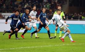 Lazio dio un golpe fuerte al Inter, que fue local este domingo. Foto EFE.