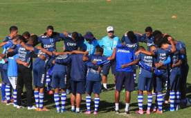 Jorge Luis Pinto sigue trabajando con la Sub23, luego se releva con la mayor.