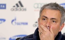 José Mourinho no la pasa nada bien con el Chelsea en su tercera campaña con el club en su segunda etapa.