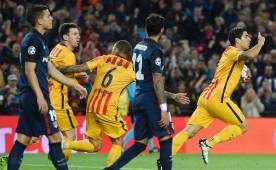 Luis Suárez marcó doblete para el Barcelona ante Atlético; llegó a ocho tantos en la UCL.