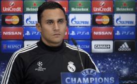 Keylor Navas brindó conferencia de prensa en el Santiago Bernabéu. (AFP)