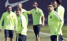 Barcelona va con sus estrellas ante el City, Messi, Xavi, Suárez, etc...