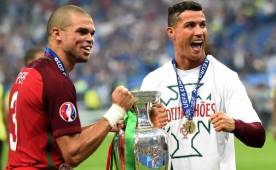 Pepe reveló las palabras que les dijo Cristiano Ronaldo tras salir del campo. Foto AFP