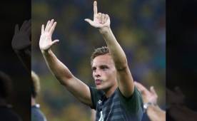 Robert Bauer, defensa de Alemania, tuvo un gesto provocador hacia la afición de Brasil tras perder la final de los Juegos Olímpicos de Río 2016.