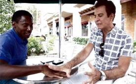 Limber Pérez le preguntó a Nasralla por el programa X-0 y por los trajes de baño que utiliza. Foto Juan Salgado.