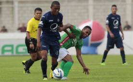 Seattle Sounders forward Raul Ruidiaz (9) attempts to pass the ball in a game against CD Olimpia in the CONCACAF Champions League at CenturyLink Field on Thursday, Feb. 27, 2020. 213109