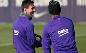 Tras el entrenamiento, hasta diez jugadores fueron sometidos a un control antidopaje de la UEFA.