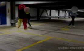 Los videos de payasos asustando cada vez se hacen más virales.