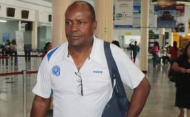 Gilberto Yearwood salió esta mañana con la delegación cuscatleca rumbo a El Salvador.