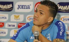 Arnold Peralta aclaró que no ha firmado con ningún club, pero que primero está su familia. Foto DIEZ