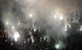 La afición de Motagua no debió utilizar bengalas, pues no están permitidas por la Liga Nacional.