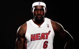 El astro de la NBA, LeBron James, se va de Miami Heat donde consiguió dos títulos.