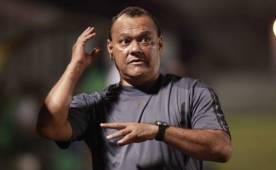 El entrenador hondureño Carlos Orlando Caballero, dirige al Social Sol, campeón de la Liga de Ascenso que busca el Bi y ascender de forma directa. FOTO DIEZ