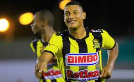 Bryan Acosta tiene 21 años, es titular en Real España, selección Sub23 y es parte de la selección mayor.