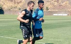 El delantero hondureño Anthony Lozano ya se encuentra entrenando con el Tenerife de España.