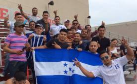 Los aficionados tuvieron el permiso de Jorge Luis Pinto para que presenciaran el entrenamiento de la selección.