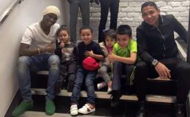 Juan Carlos García vivió un momento ameno y en familia con la visita de Emilio Izaguirre. Foto Facebook