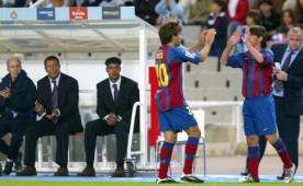 Ese fue el momento en que Messi hizo su debut, sustituyendo a Deco al minuto 82 contra el Espanyol.