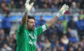 Gianluigi Buffon acumula diez partidos sin encajar un solo gol con la Juventus. Foto EFE.