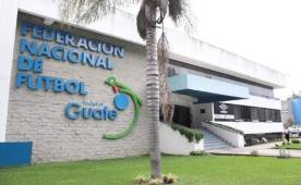 El fútbol guatemalteco sufre serio peligro de quedar fuera de la FIFA.