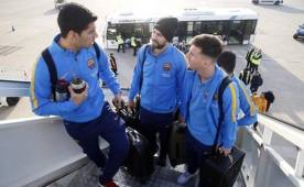 Los aficionados se encargaron de caldear el ambiente dedicando cánticos críticos a los jugadores del Barça .