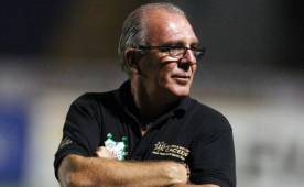 Ariel Sena explicó que uno de los grandes problemas en el Platense es la falta de confianza en la delantera. Foto DIEZ