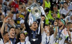 Keylor Navas levantó el trofeo de campeón el semestre anterior con el Real Madrid.