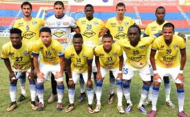 Aficionados y exdirectivos del Victoria se han unidos para buscar solución a los problemas económicos del club y evitar que desaparezca. Foto DIEZ