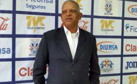 El experimentado Roy Posas ahora es parte del equipo de Jorge Luis Pinto.