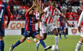 Brayan Beckeles buscará el ascenso con el Necaxa de México.