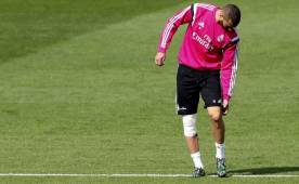 Karim Benzema tienen una semana de entrenar por separado de sus compañeros. (EFE)