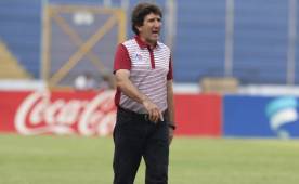 El entrenador argentino de los merengues destaca que pese al empate su equipo es líder del torneo.
