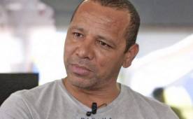 Neymar da Silva, padre del Neymar Jr. está abriéndole campo al Barcelona en Brasil.