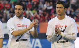 Gonzalo Higuaín aseguró que una de las razones por las que se machó del Real Madrid fue para 'no tener que jugar para Cristiano'. Foto AFP