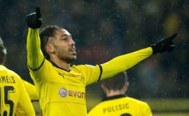 El gabonés anotó el doblete del triunfo de los amarillos en esta jornada de liga en Alemania.