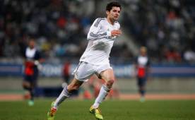 Real Madrid´s newly appointed French coach Zinedine Zidane arrives gives a press conference on March 11, 2019 in Madrid. - Zinedine Zidane has made a sensational return as coach of Real Madrid after Santiago Solari's sacking was finally confirmed. Zidane has been given a contract until June 2022, just nine months after he resigned at the end of last season, having led Madrid to an historic third consecutive Champions League triumph. (Photo by PIERRE-PHILIPPE MARCOU / AFP)