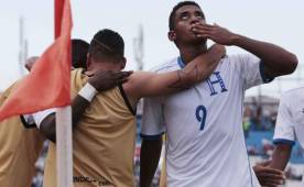 Choco Lozano anotó uno de los goles de la victoria de Honduras sobre El Salvador.