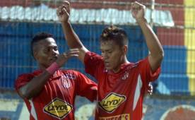 Bryan Moya celebra el tanto que tiene al Vida en la lucha por el segundo lugar de la tabla. Foto Samuel Zelaya