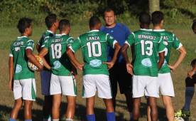 El mediocampista Juan José Ocampo es uno de los jugadores que ya conoce la forma de trabajar de Wilmer Cruz.