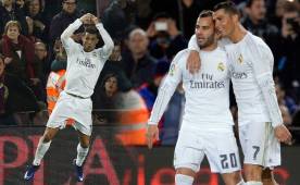 Cristiano Ronaldo al celebrar el gol que le dio el triunfo al Real Madrid sobre el Barcelona.