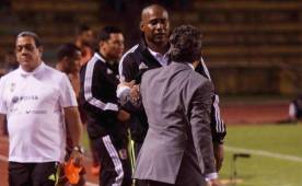 Noel Sanvicente saludó a Pinto tras el juego en el Olímpico. Ya se habían enfrentado en la Liga de Venezuela. Foto Delmer Martínez