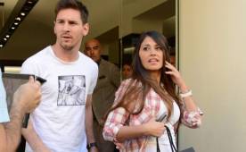 Messi abandonó esta mañana el Hospital Universitari Dexeus después de ser operado.