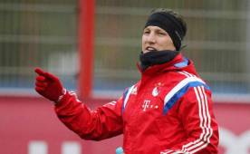 Schweinsteiger, de 30 años, estuvo apartado de los terrenos de juego por una inflamación del tendón rotuliano.