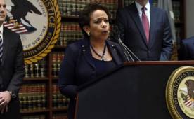 Según Lynch, muchos de los funcionarios de la FIFA ven su posición ante todo como una posibilidad de recibir sobornos. Foto EFE