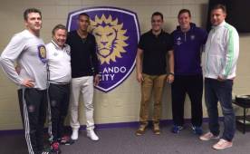 Devron García ya conoció las instalaciones de su nueva casa.