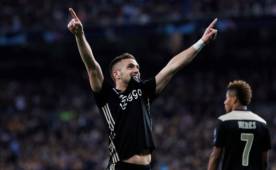 Tadic celebrando el tercer gol del Ajax frente al Real Madrid en el Bernabéu.