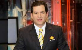 Alarcón, tenía más de 25 años como mensajero en la empresa, se convirtió en jefe del Noticiero de Televisa Deportes en el 2000. Foto Televisa