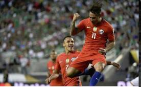 Eduardo Vargas tuvo una noche de ensueño que le dedicó a su madre.