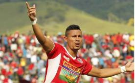 Marco Vega deja a Real Sociedad para firmar con Motagua.