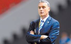 7,500 dólares mensuales ganaba el español Enrique Llena, quien tenía contrato hasta 2015.